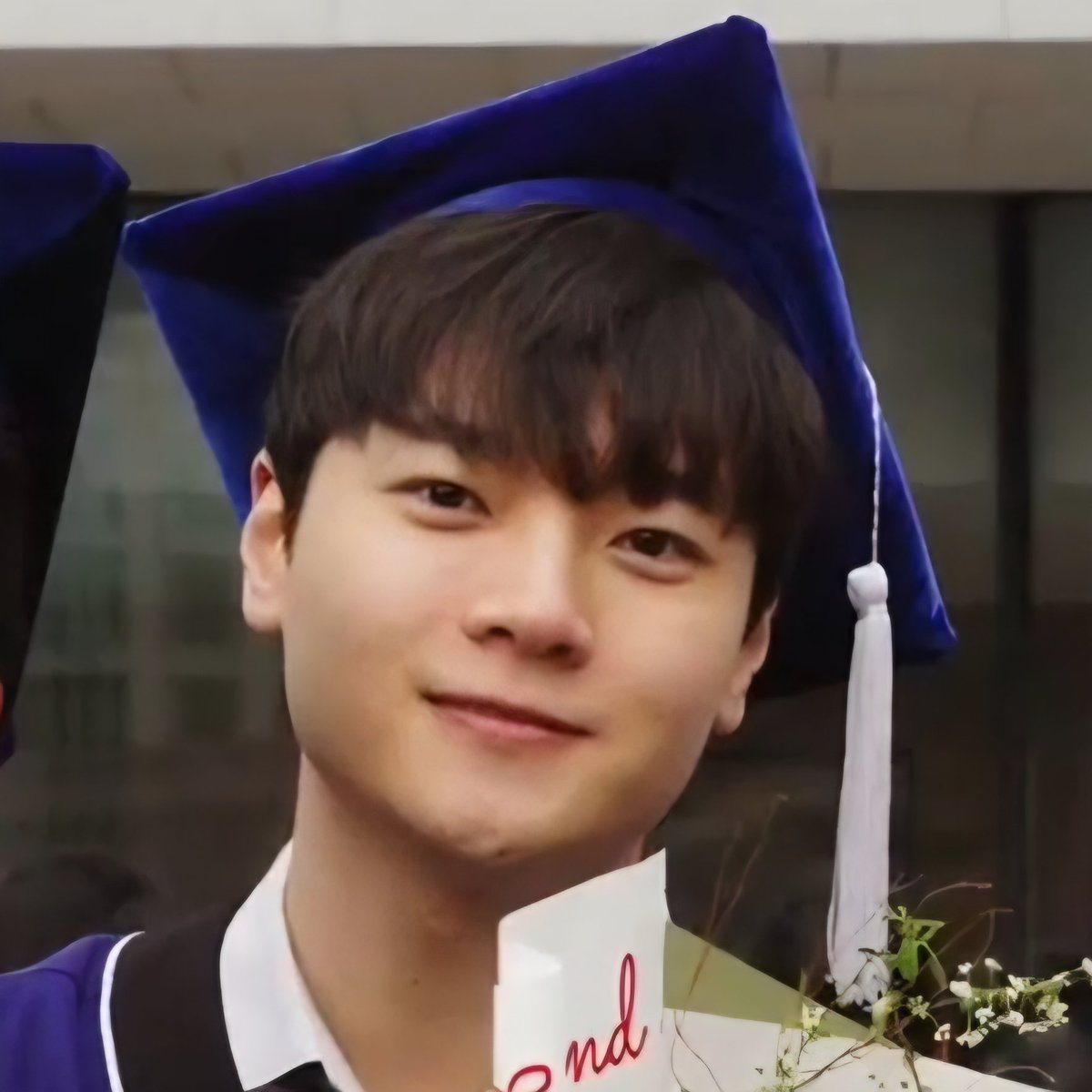 P142on's tweet photo. 이진형 이 아랑스러운 남자 뭐임. https://t.co/bvgbxtSzxa
