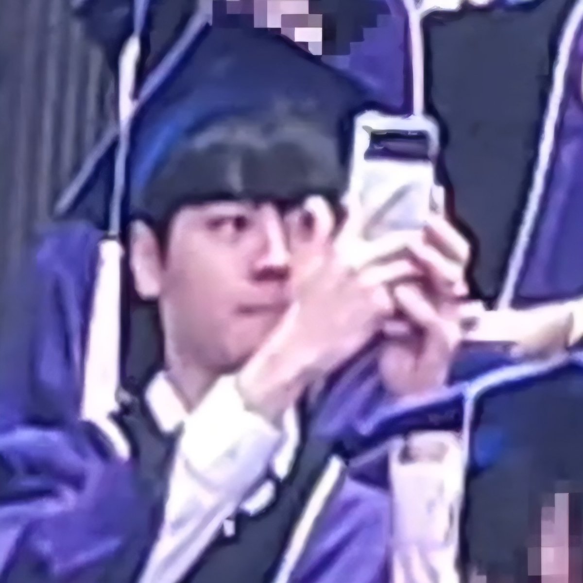P142on's tweet photo. 이진형 이 아랑스러운 남자 뭐임. https://t.co/bvgbxtSzxa
