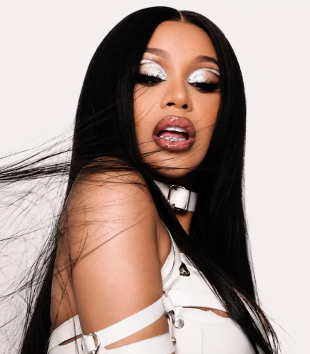 AboutMusicYT's tweet photo. Billboard names the hottest female rappers right now:

1. Cardi B
2. Yung Miami
3. Sexxy Red
4. Monaleo
5. Doechii
6. Latto
7. Trim
8. YK NIECE
9. Molly Santana
10. Megan Thee Stallion https://t.co/reNMKr4rFq