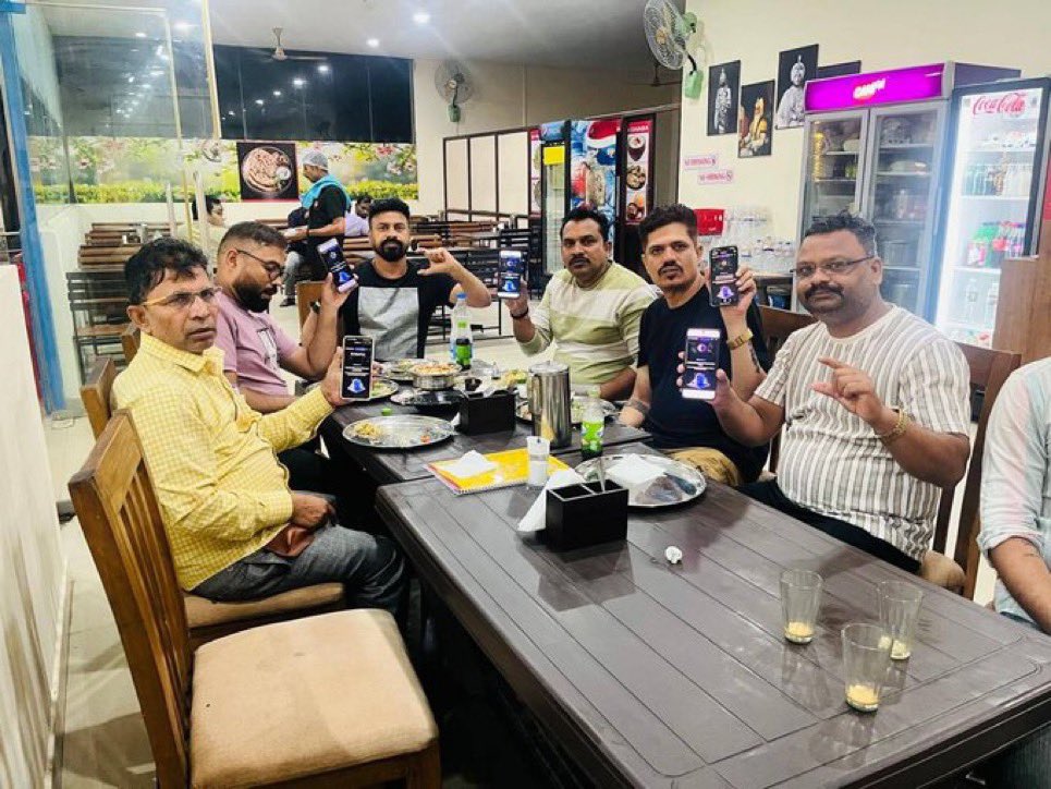 BCaryPactWealth's tweet photo. People are earning globally with CaryPact 

With Just $100 you can start mining $CA coin daily 

Don’t be left out visit link in Bio to start earning 

Another Thursday https://t.co/yAT1ZZ7bAT