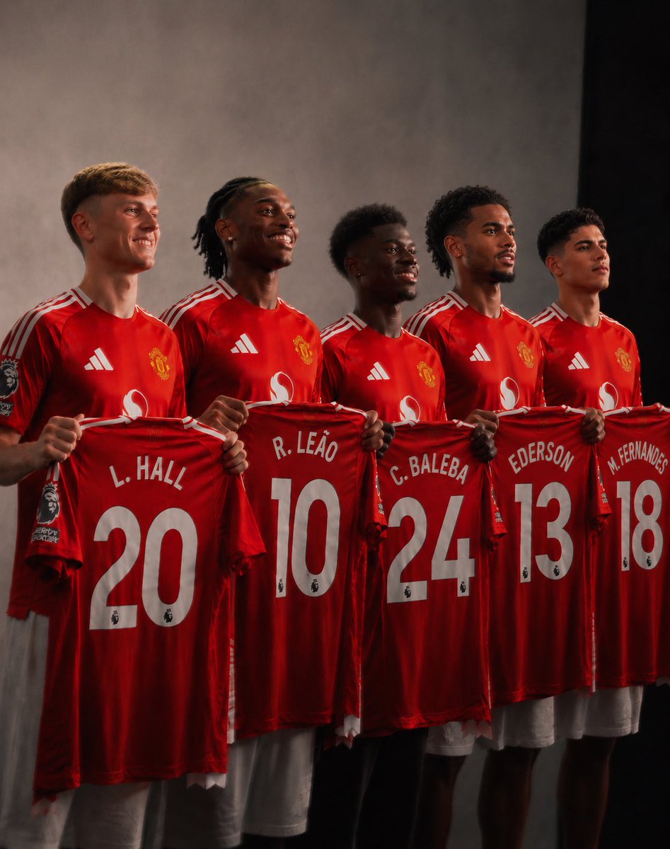 utdscope's tweet photo. The transfer window we deserved. https://t.co/MuFjhLw1hO