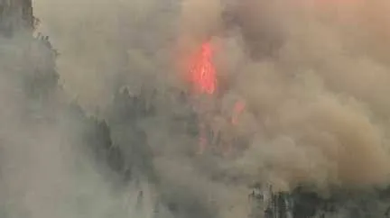GrandserreSylv1's tweet photo. J'ai eu un professeur, J Astolfi, qui distinguait information, connaissance et savoir. J'y pense en regardant l'info en continu : on n'apprend rien. Tout est dépolitisé, commenté comme un match, les incendies tel un accident ou un méfait, sans lien avec les causes du dérèglement. https://t.co/a34rcQzGzF