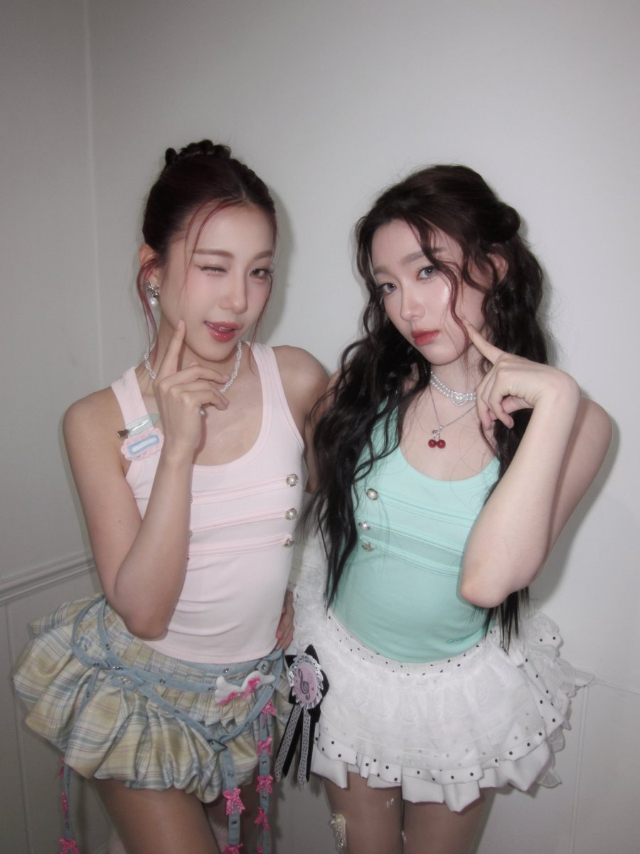 4eveOfficial's tweet photo. #Galaxyx4eve #GalaxyA57 #Samsung
#4EVE #XOXOentertainment https://t.co/O6YbLl4kPD