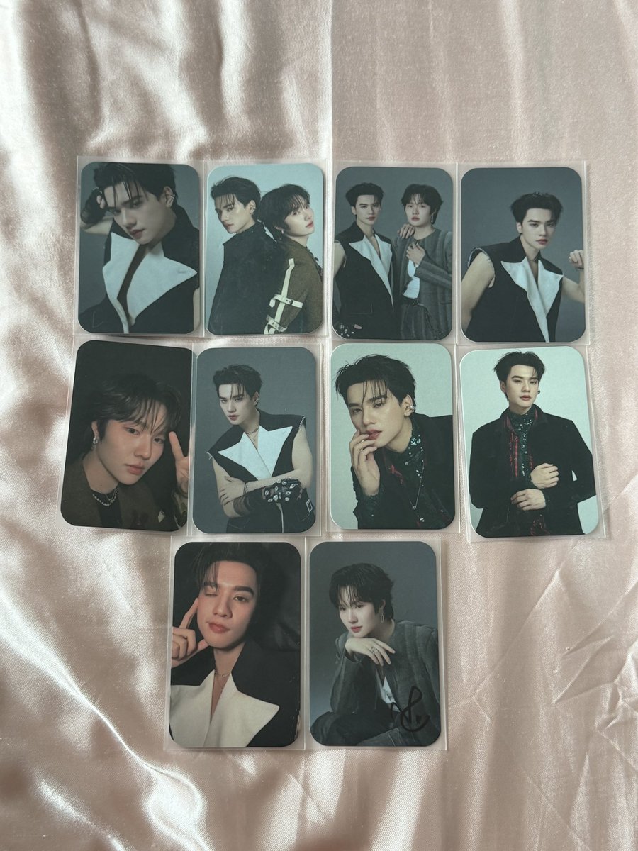blossummms2's tweet photo. ปล่อยการ์ดเหมากอง 1400฿ รวมส่ง มีไซน์ นป 1 ใบ พร้อมโอนลดได้ค่า🥺🤲🏻💖

#ตลาดนัดdmd #ตลาดนัดเก่งน้ำปิง https://t.co/NnGEmLej2N