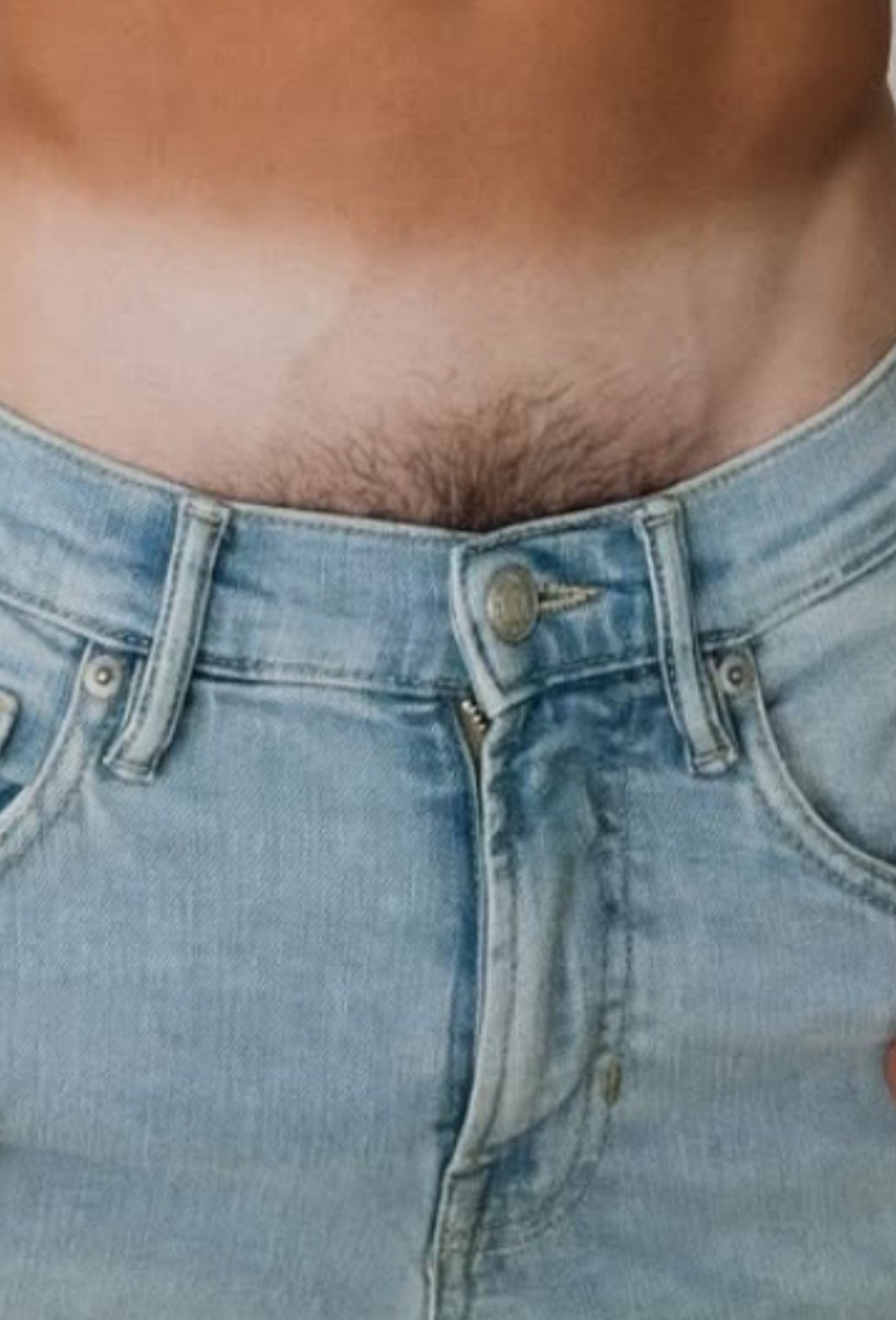 IciTimHi's tweet photo. Rien que ça et je suis tout 🥵🤪 https://t.co/Rdw4tyoJJG