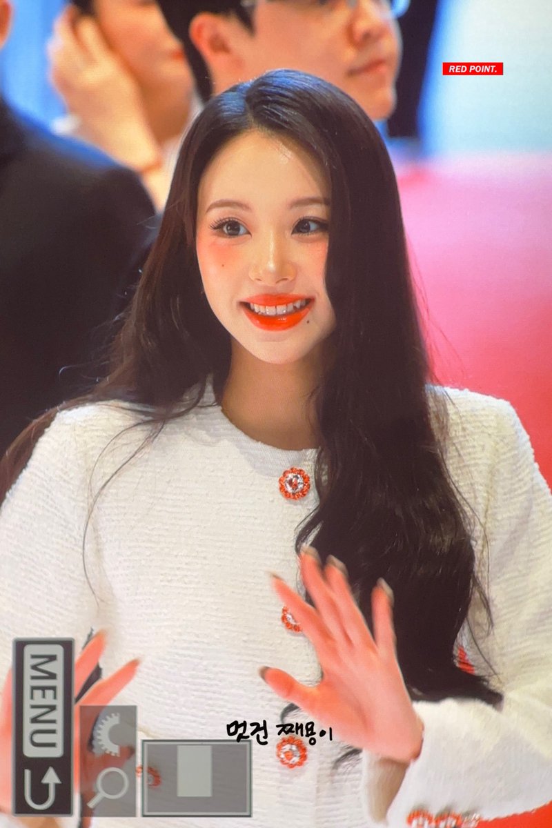REDPOINT423's tweet photo. 260730 D&amp;G

내 공주💖

#채영 #CHAEYOUNG #チェヨン #손채영 #TWICE https://t.co/2QVv2eVstF