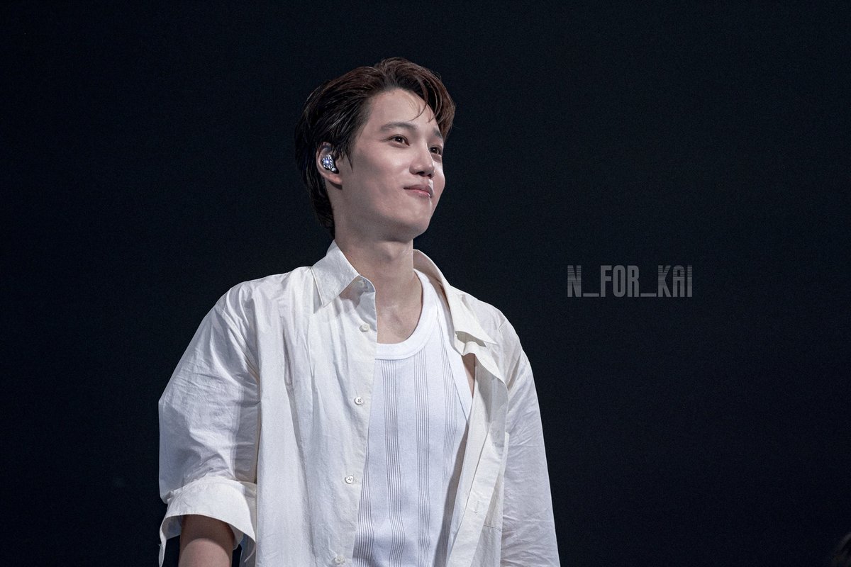 N__for__KAI's tweet photo. ‧₊˚⋆♡̷☆₊ 
 #KAI #JONGIN #카이 #종인 #exo https://t.co/HPxGLwtd2x