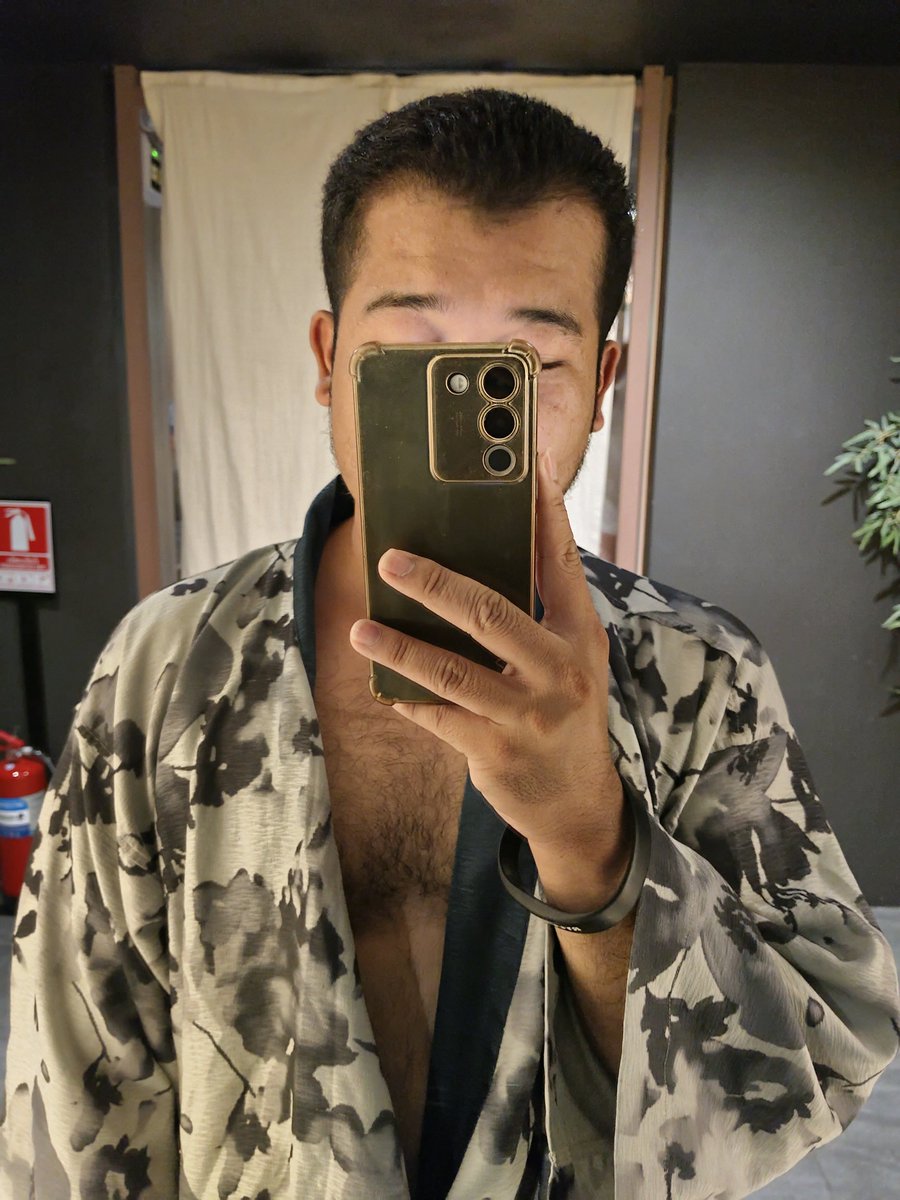 GNitithep tweet picture
