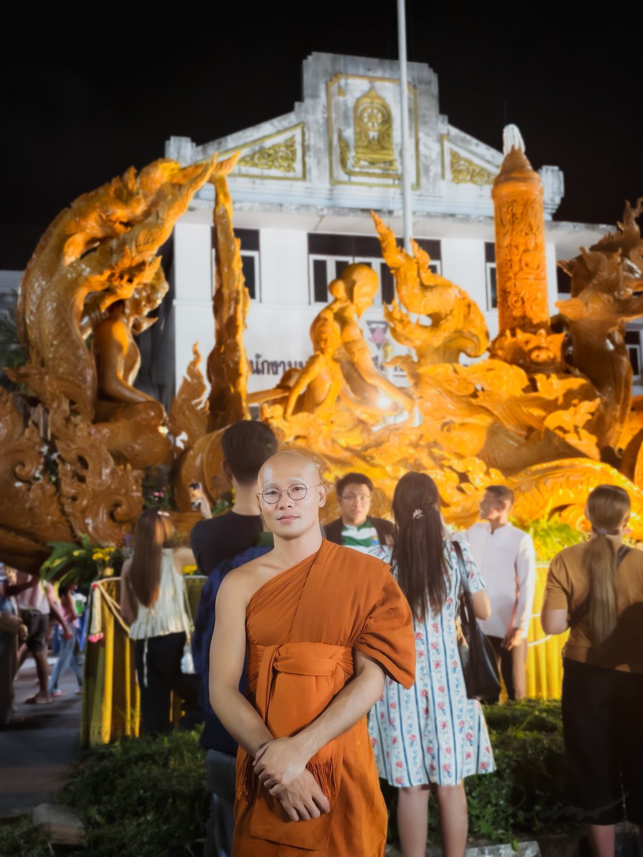Bas27Phetruchic's tweet photo. #งานแห่เทียนพรรษาอุบลราชธานี 🕯️🤍💛 https://t.co/mxip6OuTzK