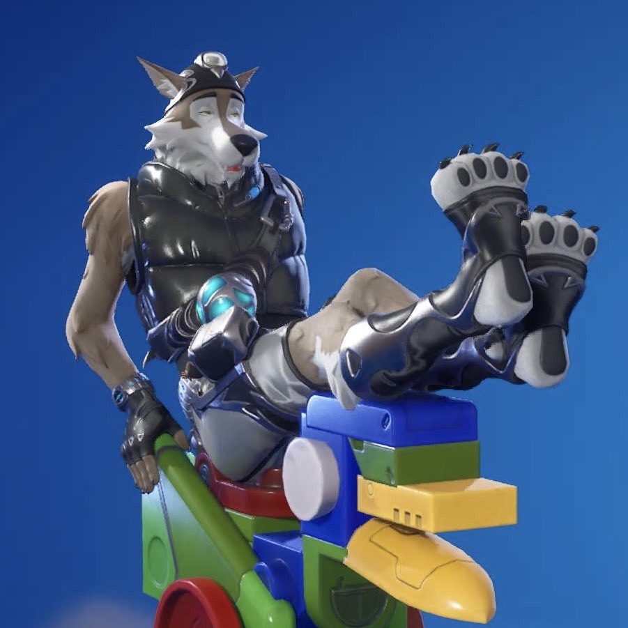 Killer_Ryoma's tweet photo. Fortnite gotta update so just take these for now… https://t.co/jHBT8zBt7u