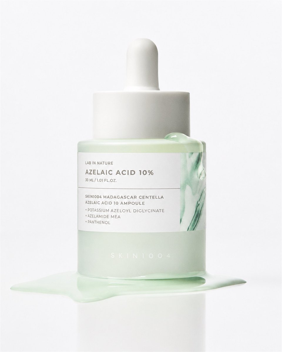 VestradeMV's tweet photo. Made to be part of your daily routine. Azelaic Acid 10% Ampoule helps improve the appearance of breakouts, visible redness, and post-blemish marks

#kbeautymaldives 🌲 #skin004centella https://t.co/ERha4Q5kNW