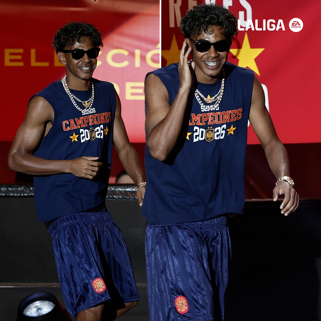 LaLigaEN's tweet photo. Did someone say world champions? https://t.co/VxWiBAsoyT