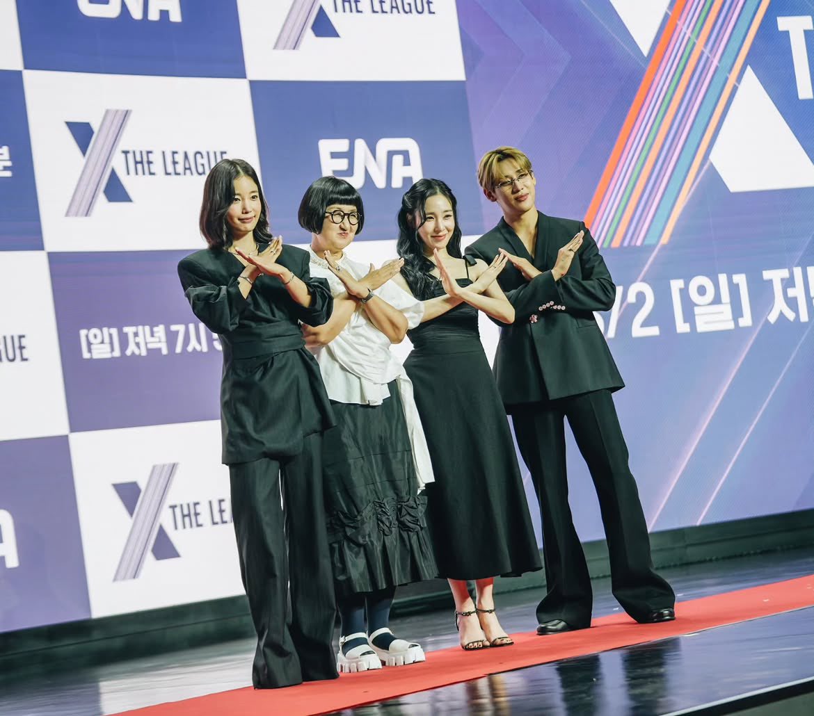 BamBamBooster's tweet photo. 260730 |  ©️chulho2000's IG Update 

#엑스더리그 #XTHELEAGUE #제작발표회 #라라스테이션 #KTENA 세계최초 글로벌 커머스 리그 8월 2일(일) 저녁 7시50분 첫 방송 !!!
 
#MCBamBamXTheLeague
#XTLAwards #ENA #BamBam #뱀뱀 @BamBam1A @BAMBAMxBAMMIE https://t.co/md5hZOXxFE