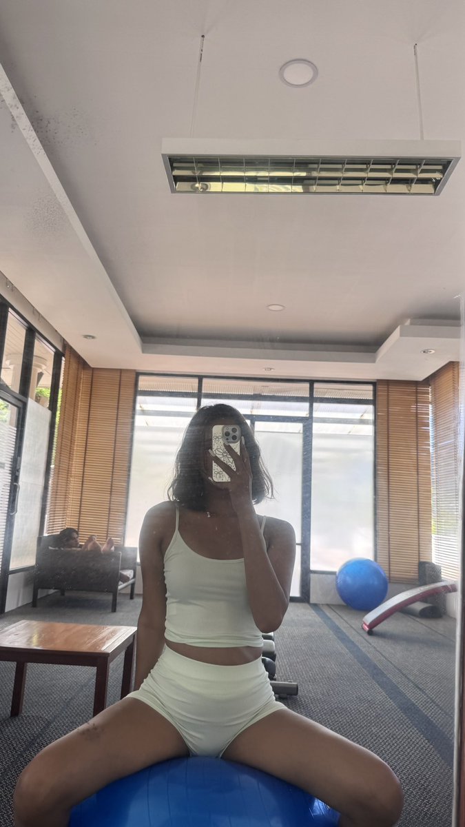 Opia tweet media
