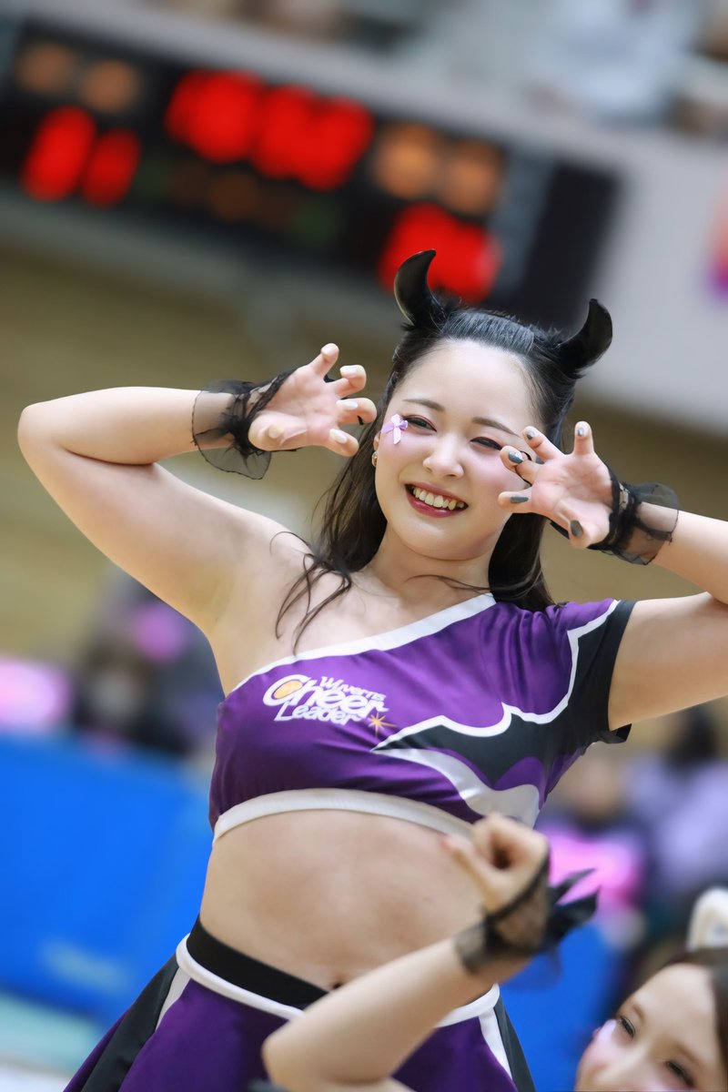 hasen4985's tweet photo. 咋シーズンはイベント衣装が三つ。法被は除く。今シーズンもイベント衣装あるのを強く願ってます🙇+違う衣装も🦖
#HONOKA
#ワイヴァンズチアリーダー https://t.co/2IpNZw8NJq