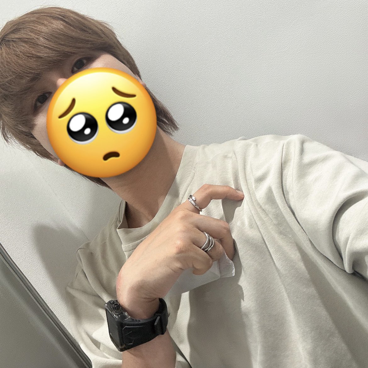 yuki_am73's tweet photo. この度、前職を卒業して古巣に戻ることになりました🙋
1ヶ月の有休消化で羽を伸ばす気満々
テハジメに人生初の美容室でブリーチしてみた😏
形から入るタイプの夏休みが始まり、ハジけたゆきをどうぞ🤲 https://t.co/0kmwY8xMn6