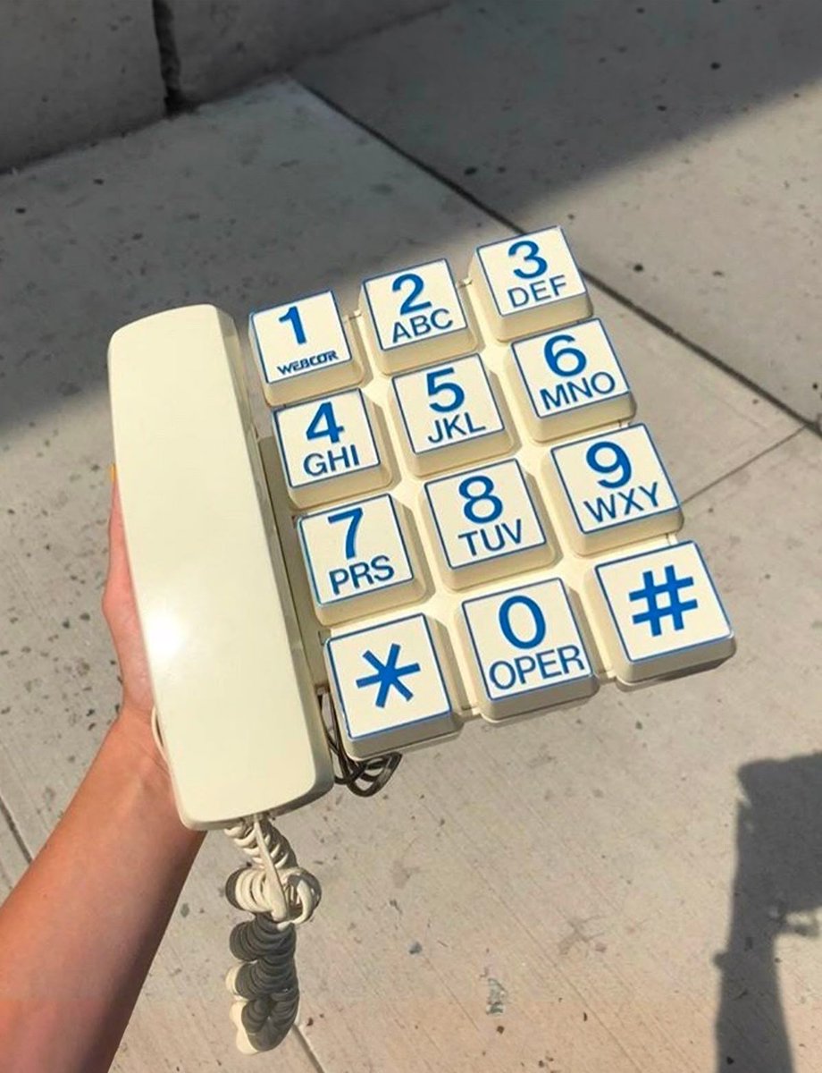 interiorsuckerr's tweet photo. 80s Webcor Electronics funky blue push button phone https://t.co/3oT9Q59za5