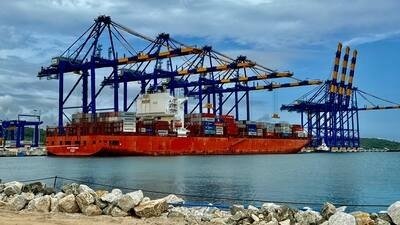 MayaP87575's tweet photo. Adani is changing a decades old weakness in India’s maritime economy through Vizhinjam.

Just 10 nautical miles from the East West shipping route, this deep water Mother Port can welcome 24,000+ TEU mega ships and is India’s first semi automated container terminal.

Before Vizhinjam, nearly 75% of India’s transshipment cargo depended on hubs like Colombo, Singapore, Jebel Ali and Salalah, costing revenue and adding roughly US$80–100 per container.

Adani is now helping bring that cargo home. The port crossed 2 million TEUs within 18 months and its 1,000th vessel by June 2026.

With expansion towards nearly 5.7 million TEUs, Adani is strengthening India’s place in global shipping.