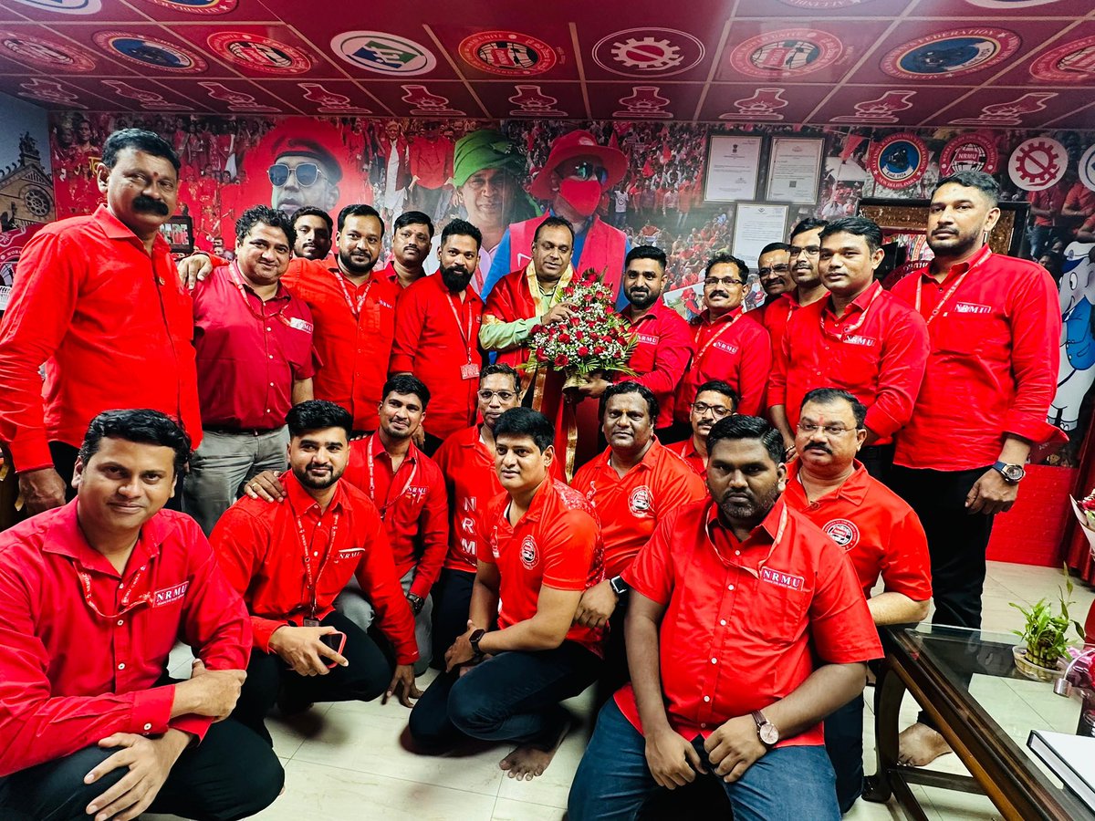 venupnair_nrmu's tweet photo. Today’s (30.07.2026) few captured glimpses from Matunga HQ at 14 hrs. ….🙏🏻🚩🚩🚩🚩 https://t.co/2fo9LLWfco