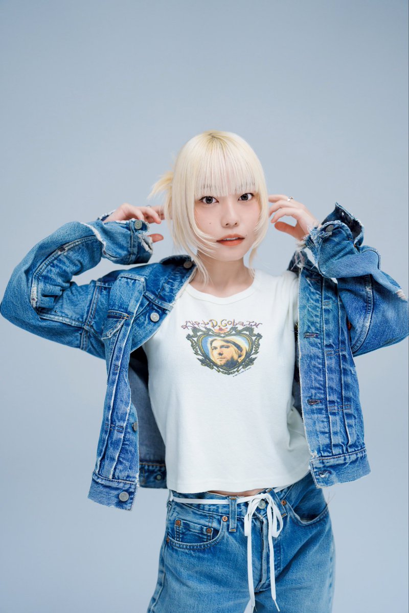 Hondo_dagaya_'s tweet photo. 本渡楓（30）宣材写真を新しくしました👖

週刊少年マガジン35号のオフショットをお借りいたしました🙏🏻

撮影:HIROKAZU さま
スタイリスト:森俊輔 さま
ヘアメイク:鈴木さとえ さま

これからもよろしくお願いします！🎙️ https://t.co/aNQQdgByNM