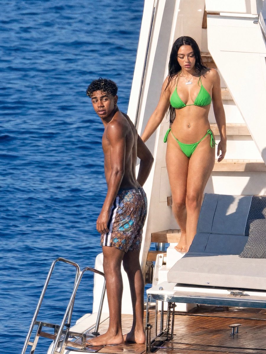 MavenUg's tweet photo. Lamine yamal is enjoying his holiday with wife at the beach🥰💫 https://t.co/JprRO0YwIN