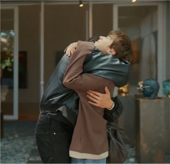 luvbierd's tweet photo. I need a                                                hug https://t.co/N0acfJZ8c7