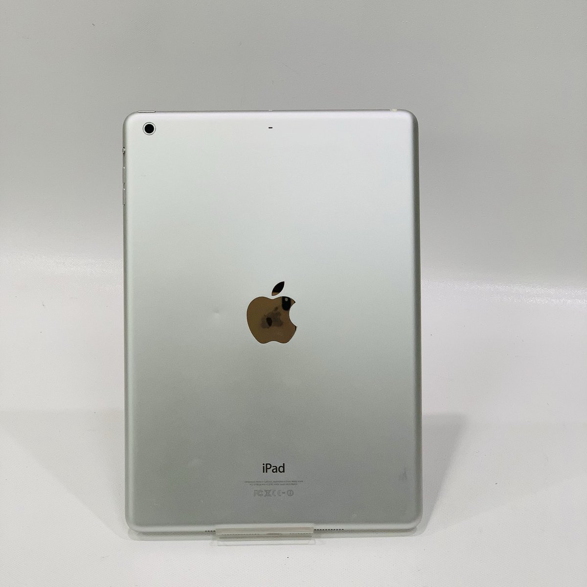 JapanAaj's tweet photo. iPad Air( 16GB )
めっちゃ安い！🔥🔥 https://t.co/kekqsTQy2z