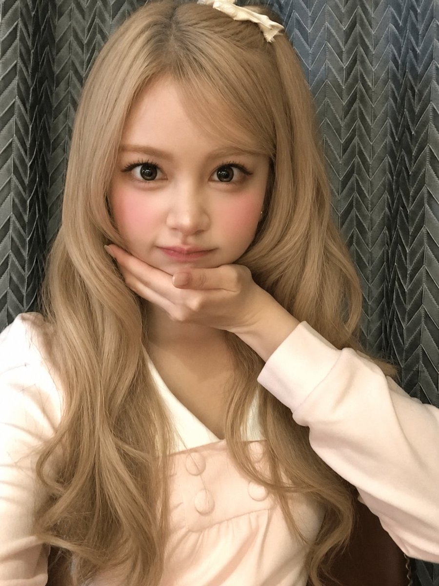 Hearts_Jiwoo's tweet photo. ㅆㅂ 트위터돌다가주웟는데,,르멘님 금발 존버탑니다... 또 얼마나 많은 여성들을 울리고 다닐지 감도안옴 https://t.co/Q9AMEjmR36
