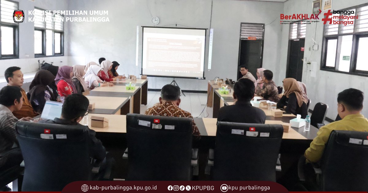 KPUPBG's tweet photo. #Temanpemilih, Dalam rangka meningkatkan pemahaman dan kapasitas kelembagaan terhadap perkembangan hukum kepemiluan, Bawaslu Kabupaten Purbalingga menyelenggarakan kegiatan Diskusi Hukum pada Kamis (30/7/2026) bertempat di Kantor Bawaslu  Purbalingga. https://t.co/0KxN5npBTe
