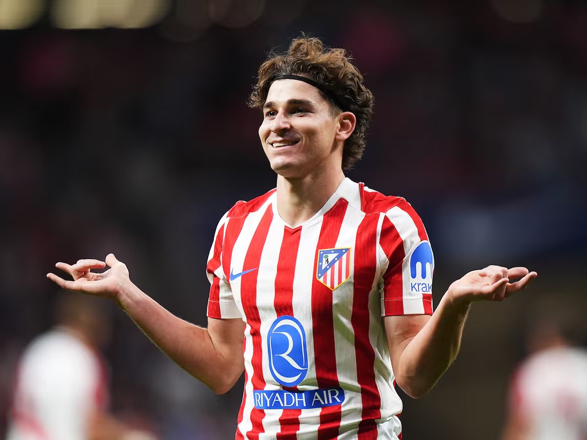 SpidyAtletico's tweet photo. ✅💣 Gonzalo al Fulham por 70M€, menuda locura. 

Es que luego tienes que estar aguantando las mentiras del Barcelona y encima te quieren hacer creer que 100M€ es una buena oferta, cuando es una falta de respeto mas que otra cosa, tanto para al jugador, como para su club. 

A tomarle el pelo a otros, pero al Atleti no. NI 100, ni 130, ni 150; o pagan en condiciones o que vayan a mendigar a otro lado, que visto lo visto tampoco les compran sus migajas. 

Cada operación que sale de la venta de un delantero, refuerza la posición del Atlético de Madrid, estando como esta el mercado, Julián no debería de salir por menos de 180M€