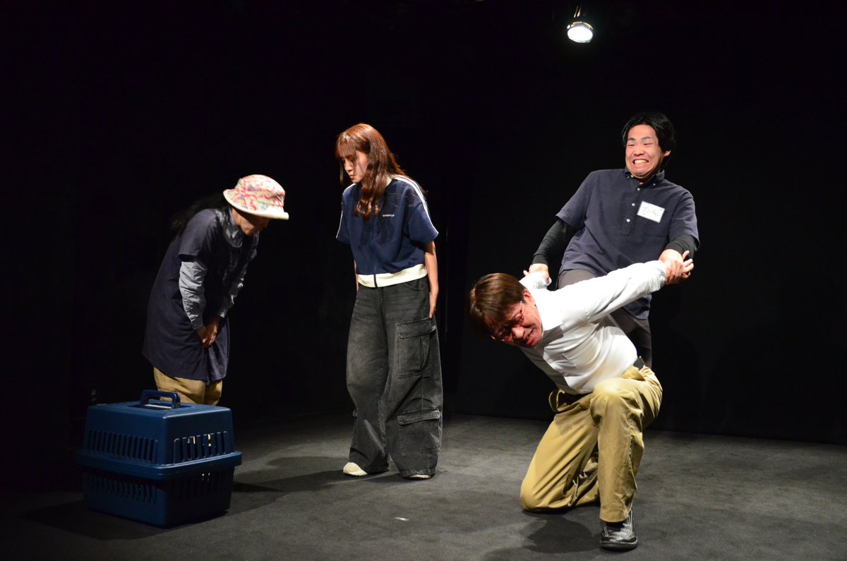 marujo_cimy's tweet photo. しまい倶楽部『不毛というか無毛』
上演からほぼ1年のタイミングで1,000再生！感謝の限りです。第3回公演も控えておりますので、興味がある方はよろしければこちらも見ていただけますと幸いです。しまい倶楽部、盛り上げていきたい。
https://t.co/K7Z1uAgiRU https://t.co/zFNxAZ0xlD