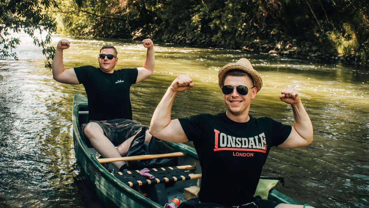 gd_thueringen's tweet photo. 🛶 Kanu-Tour der GD Thüringen

Am Wochenende waren wir wieder unterwegs – nicht nur an Land, sondern auf dem Wasser.
Deutschland wird auch auf dem Wasser verteidigt. 🇩🇪
Starke Gemeinschaft, klare Haltung, frische Luft und jede Menge Teamgeist.
So sieht Heimatliebe aus. 💪 https://t.co/z8vwnQVB5F