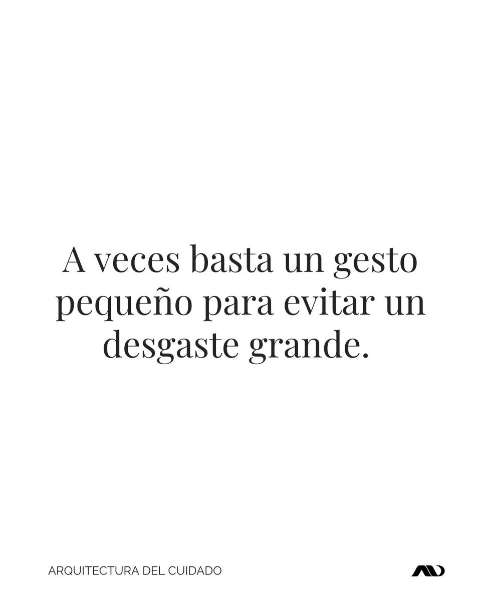 AngelaVelardeAV's tweet photo. La #neurociencia lo confirma:

Microgestos  que reducen la tensión, como parar conscientemente un minuto o regular  la respiración, pueden disminuir hasta un 40% la respuesta al estrés.

A veces lo pequeño sí cambia el día.

#cuidado #arquitecturadelcuidado https://t.co/PloNUutdM5