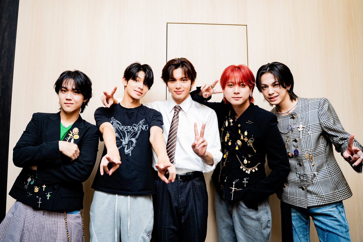 LIL_LEAGUE_'s tweet photo. #倉澤俊 さん #今井暖大 さんと📸
ありがとうございました✨

@K_shun422 
@Harukun_room
@TGC_teen #TGCteen #TGC
#LILLEAGUE
#百田隼麻 #岡尾真虎 #難波碧空 https://t.co/mcRcDLZNEM
