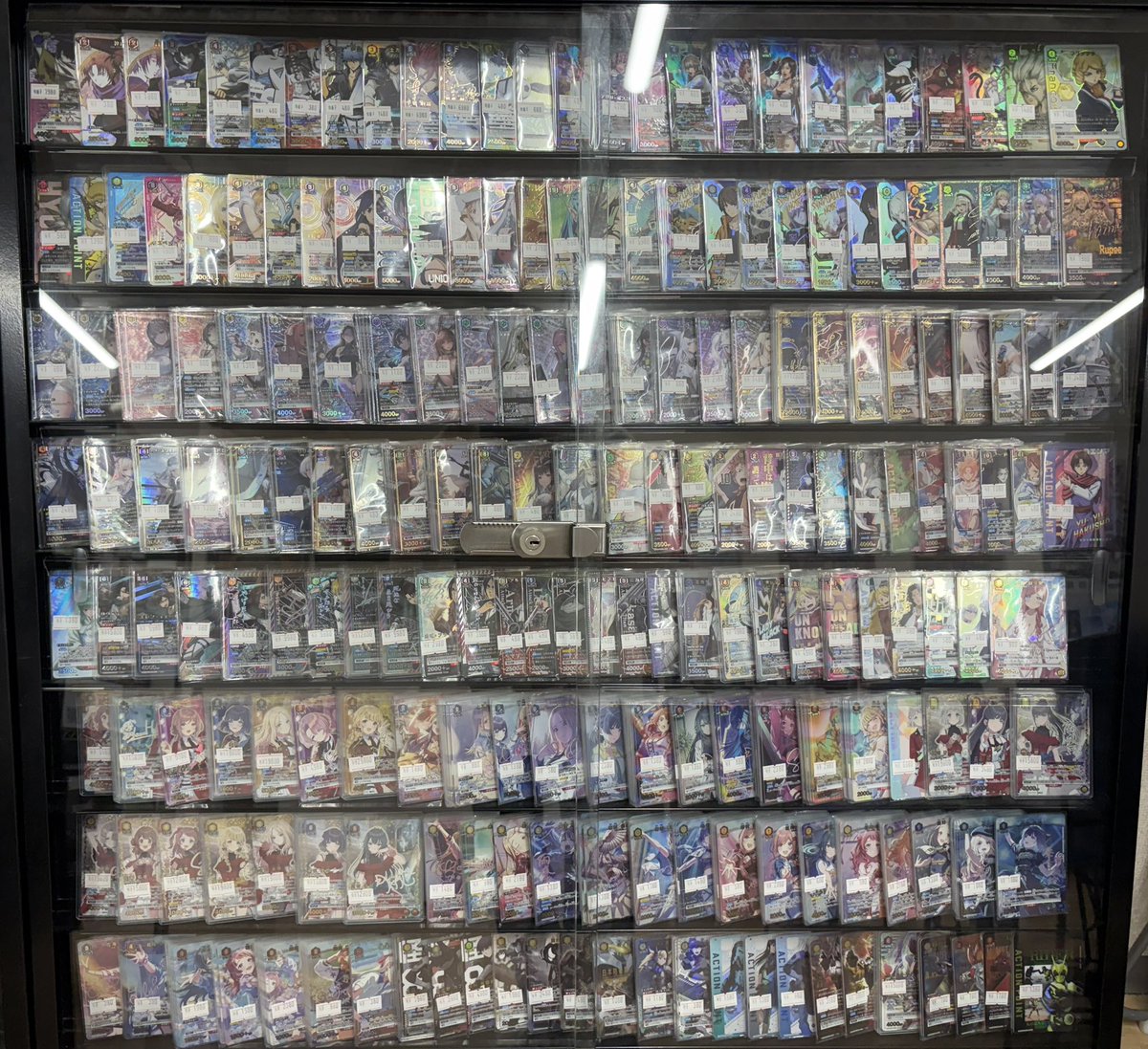 hbstdt's tweet photo. 【#ユニオンアリーナ 販売情報】 

ユニオンアリーナ 特価品パラレルのショーケースを更新しました！ 
その他の在庫はタブレットにございます。
お求めの方はぜひ！ 

#ホビステ買取センターユニオンアリーナ https://t.co/IOaDLhUvOP