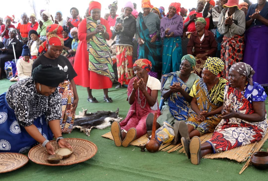 ZimFirstLady's tweet photo. At the Matabeleland North provincial launch of the Doek Drive in Binga, I was humbled to join the BaTonga people in celebrating our rich cultural heritage, dignity and family values. 

As we celebrated the unique traditions of the BaTonga, we also reaffirmed that every culture is a treasured part of our national identity and must be preserved for future generations.

Beyond distributing doeks, zambias and groceries, I encouraged communities to reject child marriages, drug and substance abuse, and gender-based violence, while empowering women to build stronger families and sustainable livelihoods. United in our diversity, we remain one Zimbabwe.