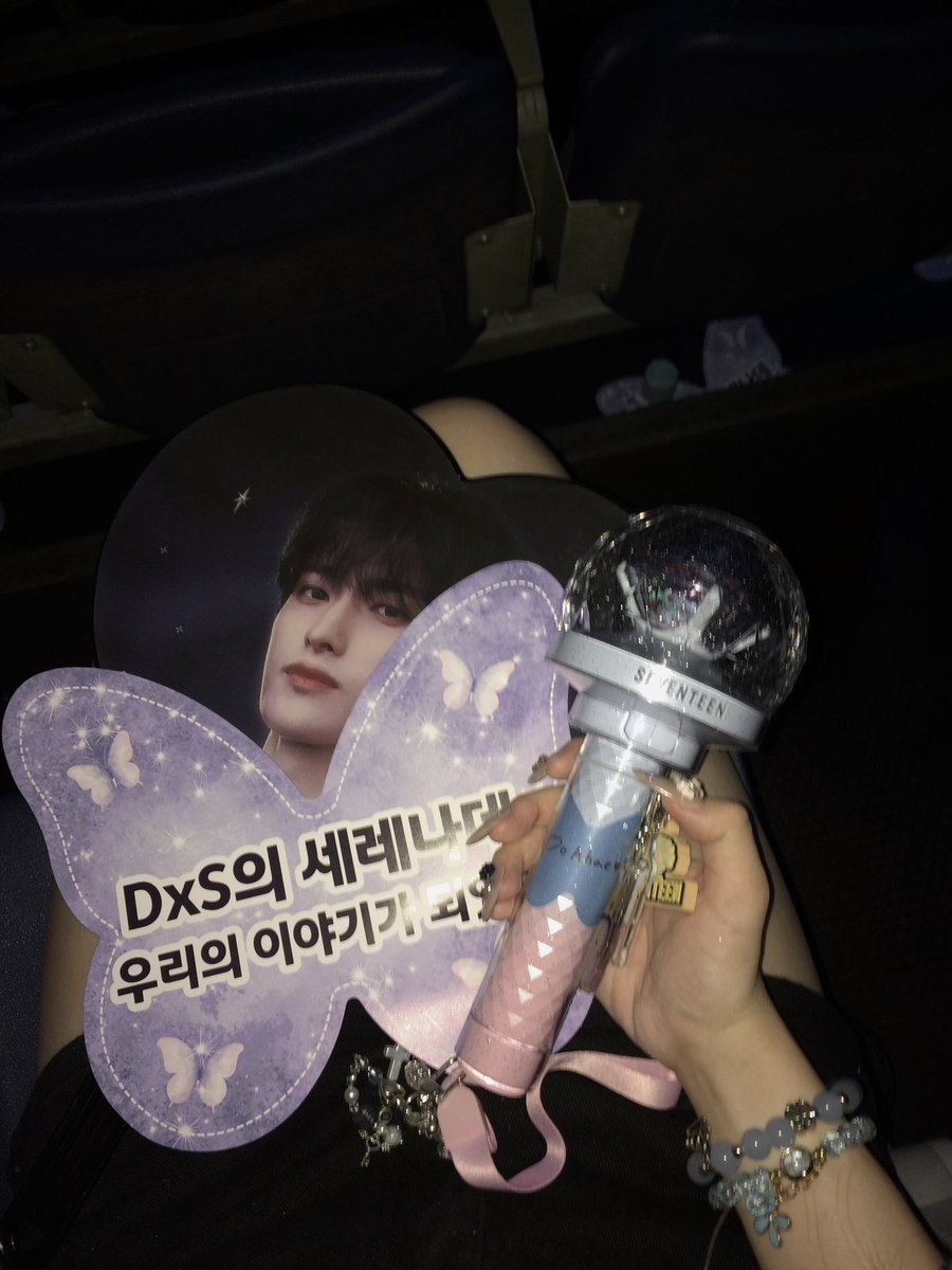 d0kye0mi's tweet photo. 260726 DxS SERENADE 🇹🇼💕 https://t.co/9xf3ouuOct