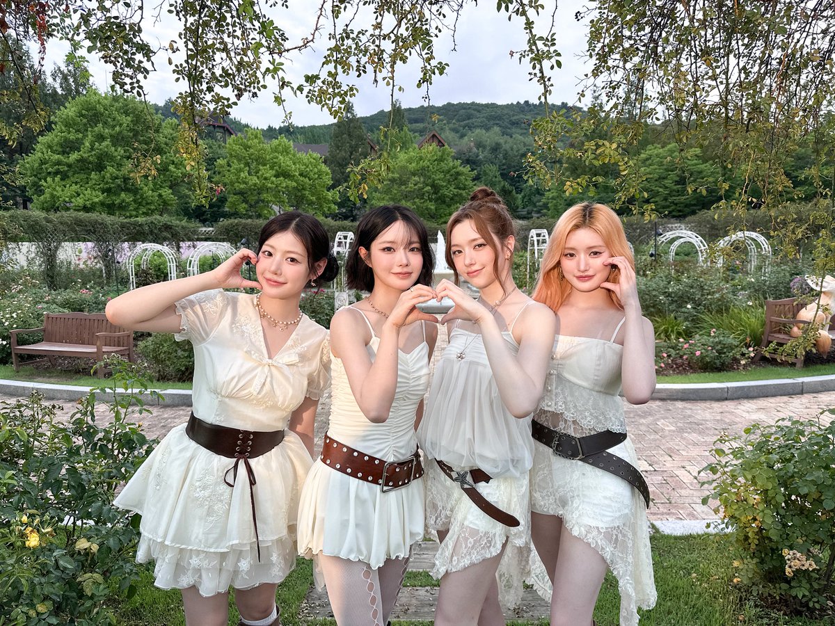 we_fiftyfifty's tweet photo. [📸] 260730 Genie Magic @ EVERLAND 완료✨

One Wish! ♾️ 꼭 보기🍀

#FIFTYFIFTY #피프티피프티
#Genie_Magic #Imperfect_Iamperfect
#EVERLAND #에버랜드 https://t.co/ke1NRWxPwY
