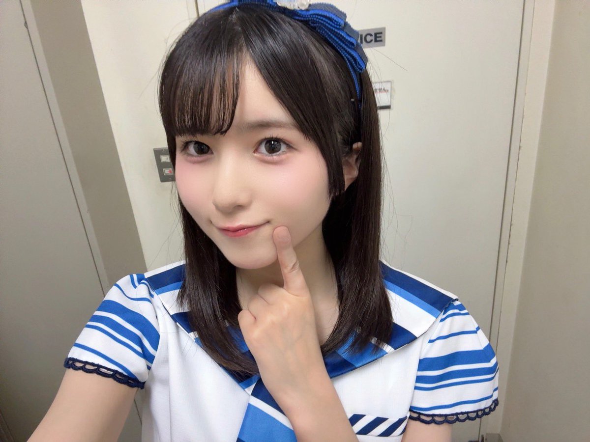 stu4th_official's tweet photo. 14枚目シングルのオンラインチェキサイン会受付中です📸
3種類用意する予定です！

日時 9月4日（金） 18:00〜

https://t.co/HHG2vSyGLZ

追加購入できないのでご注意を！！

#STU48_4期研究生 #道保琉南 https://t.co/ZcC2GWqOsq