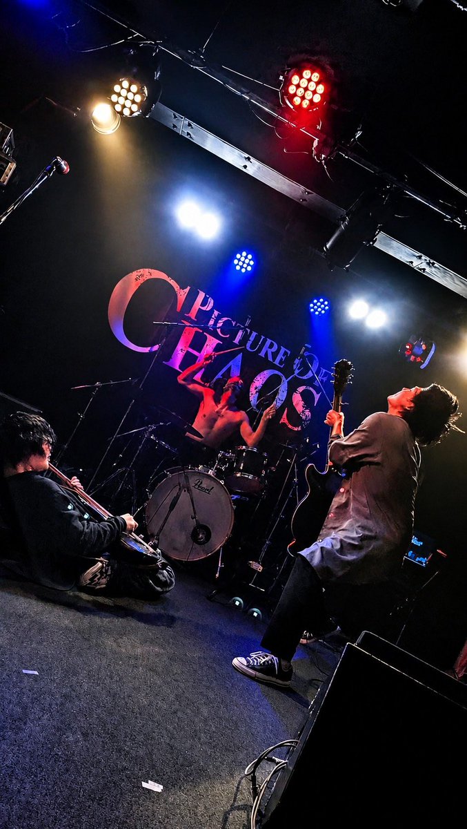 TBimboes's tweet photo. 7/5、25にライブありました！
演者、スタッフの方々、足はこんでくださった方々誠にありがとうございました！
外は暑かったですがそれ以上にどちらも熱く盛り上がったライブでした！
（マネ•サトー） https://t.co/2AO8QGPJI1