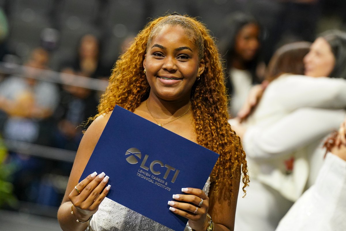 LehighCTI's tweet photo. Congratulations to LCTI's Health & Medical Sciences seniors! This is how we achieve! Check out more of their Senior Recognition Night photos:https://t.co/PQdMnN02sD #weacheive #oppurtunityahead #classof2026 https://t.co/zn2nfqp8yi