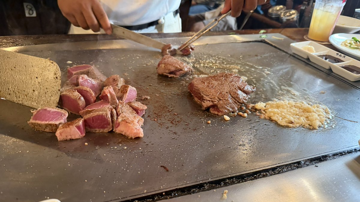 sss31584's tweet photo. 沖縄5日目夜
那覇で肉😋🥩🍻
#ツイッター晩酌部 https://t.co/uvmlponj7T
