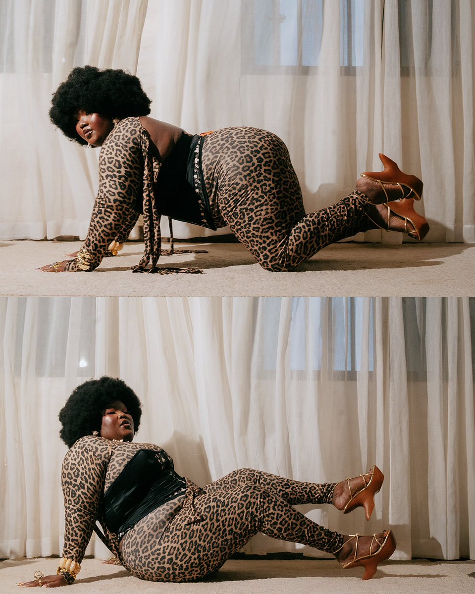 Fatshionistaa's tweet photo. it’s not a thirst trap it’s just a normal pic of me and i happen to be very sexy and gorgeous. https://t.co/7YJDqmOIWu