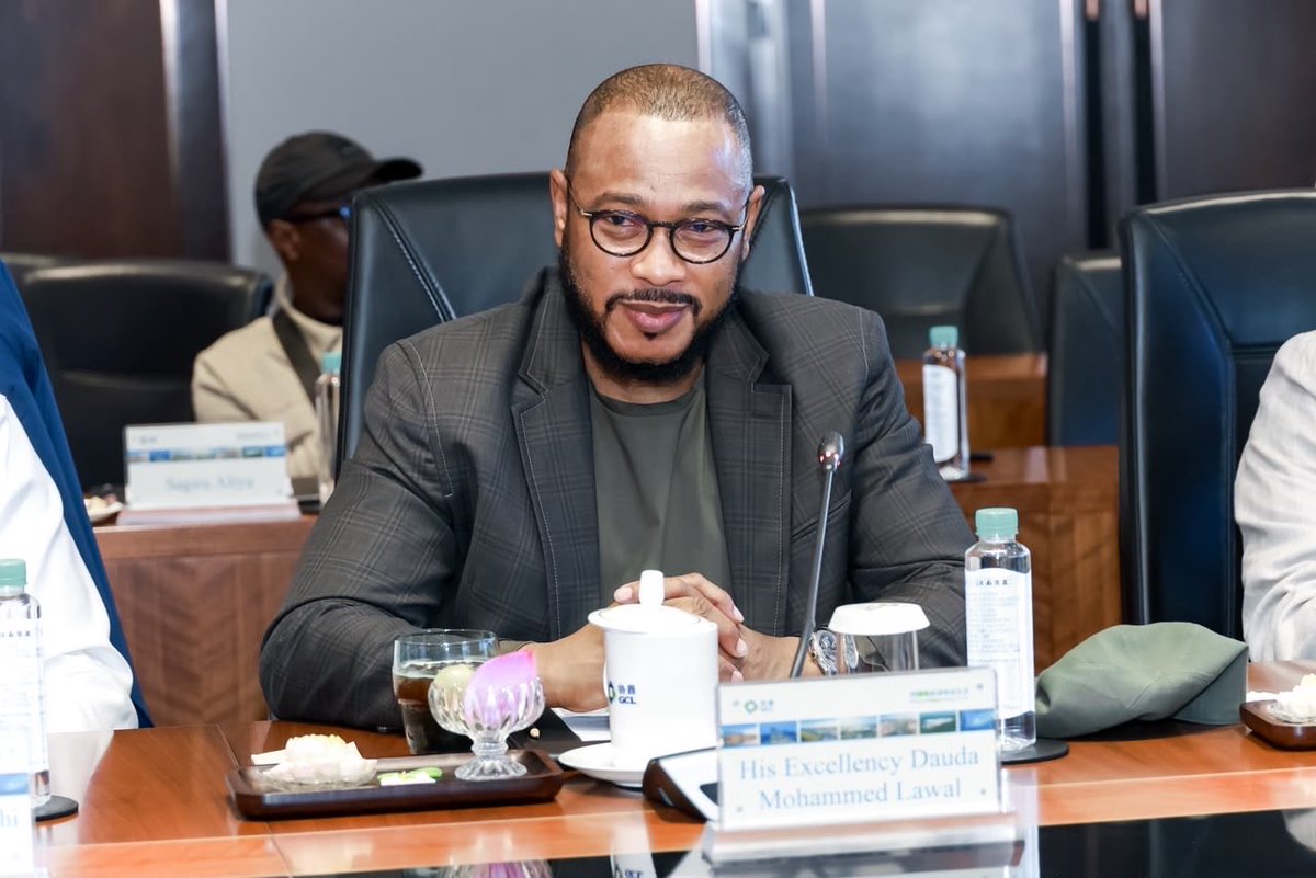 AM_Saleeeem's tweet photo. JUST IN: Governor Dauda Lawal Seeks Major Solar Investment for Zamfara in China

Governor Dauda Lawal has held a high-level investment roundtable with China’s GCL Group, a leading global energy company, during his investment and trade mission to China to attract large-scale solar power investments to Zamfara State.

The discussions focused on developing solar energy projects, technology transfer, local content development, and workforce capacity building to harness Zamfara’s vast solar potential and support industrial growth.

Both parties agreed to establish a joint technical working group to develop project frameworks, conduct feasibility studies, and address financing and regulatory requirements. GCL Group also committed to sending an investment and technical team to Zamfara for on-site assessments.

The proposed partnership is expected to improve electricity supply, create jobs, boost local businesses, attract further investment, and advance Zamfara’s economic diversification and renewable energy agenda in line with Nigeria’s clean energy transition goals.