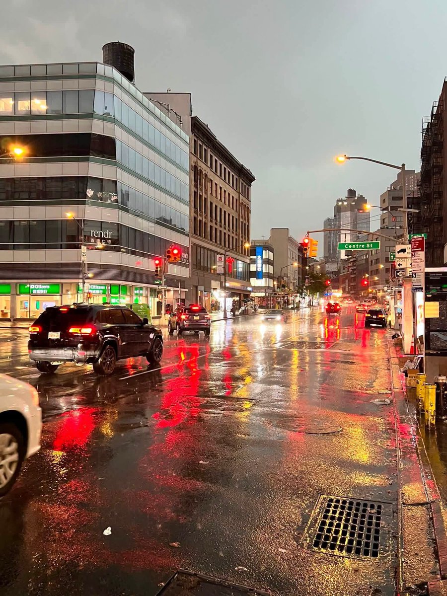 ScopeWorldX's tweet photo. New York City ☔️🌧️❤️🇺🇸 https://t.co/Ix7mBggFye