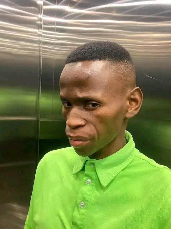 HyenaBeckz's tweet photo. @Mothematiks So dey only had 1 camera person ?😏..niks nyana frm dt other side?🚮 https://t.co/Fu7E5YEXzU