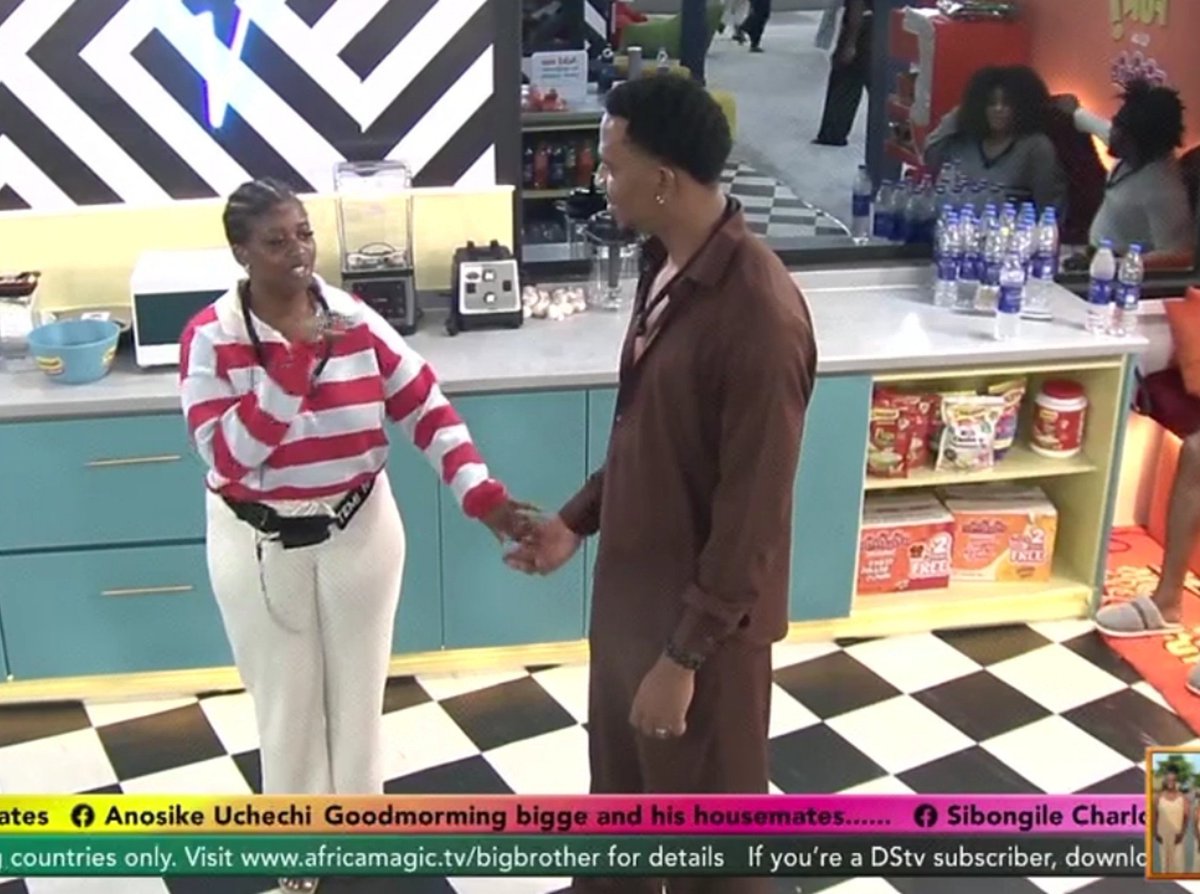 TeddyPlump's tweet photo. Temi and Barry 🤭🤭
#BBNaija https://t.co/dxxfItlW68