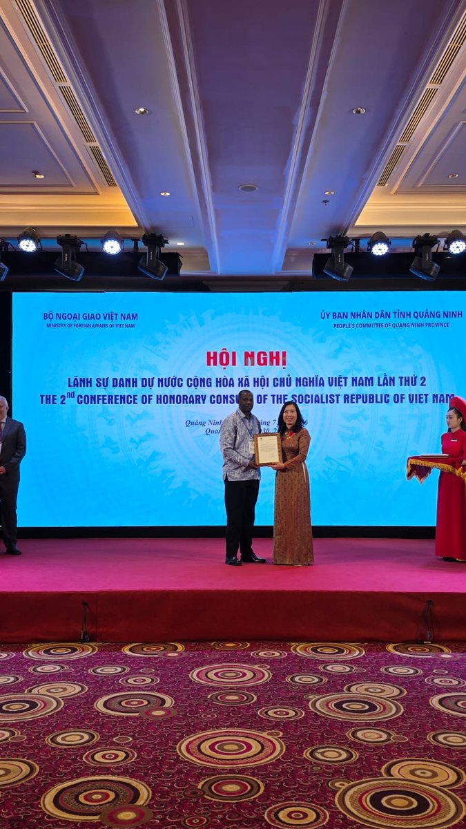 CeasorMulenga's tweet photo. Honored by the recognition from the Socialist Republic of Viet Nam! Proud to serve both Vietnam & Uganda. We will utilize Vietnam's nearly 100 embassies and consulates worldwide to drive economic diplomacy, nearshoring, and friendshoring. Together, we target an average annual GDP growth rate of 7% to reach a $2.5 trillion economy by 2045. Cheers to Vietnam!