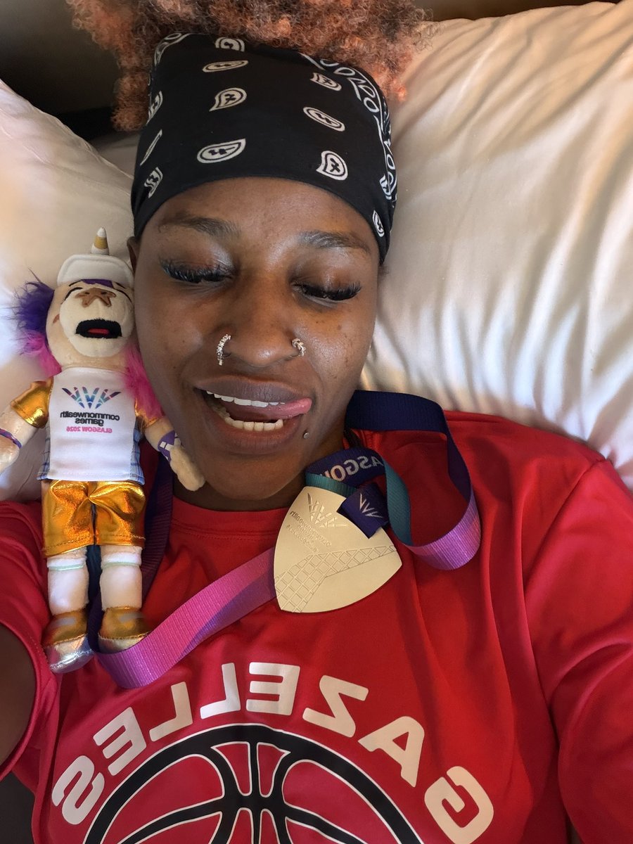 zama869's tweet photo. Waking up a medalist looks like
😄😄😄
🇺🇬🏀🤝🔥
I’m about to mess with all your timelines crazy 😂😂 https://t.co/3zpBIwexnR