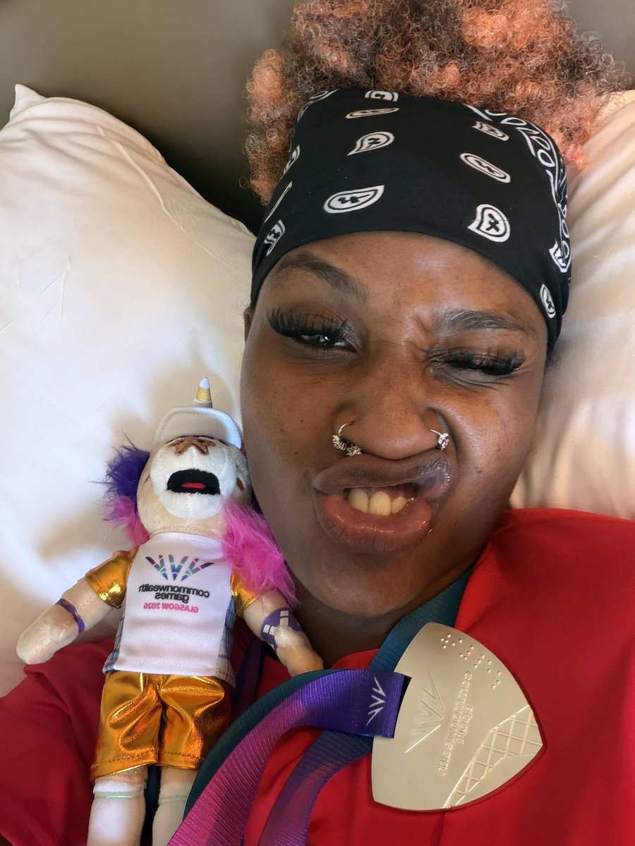 zama869's tweet photo. Waking up a medalist looks like
😄😄😄
🇺🇬🏀🤝🔥
I’m about to mess with all your timelines crazy 😂😂 https://t.co/3zpBIwexnR
